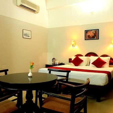 Xavier'S Residency Hotel โกลลัม ภายนอก รูปภาพ