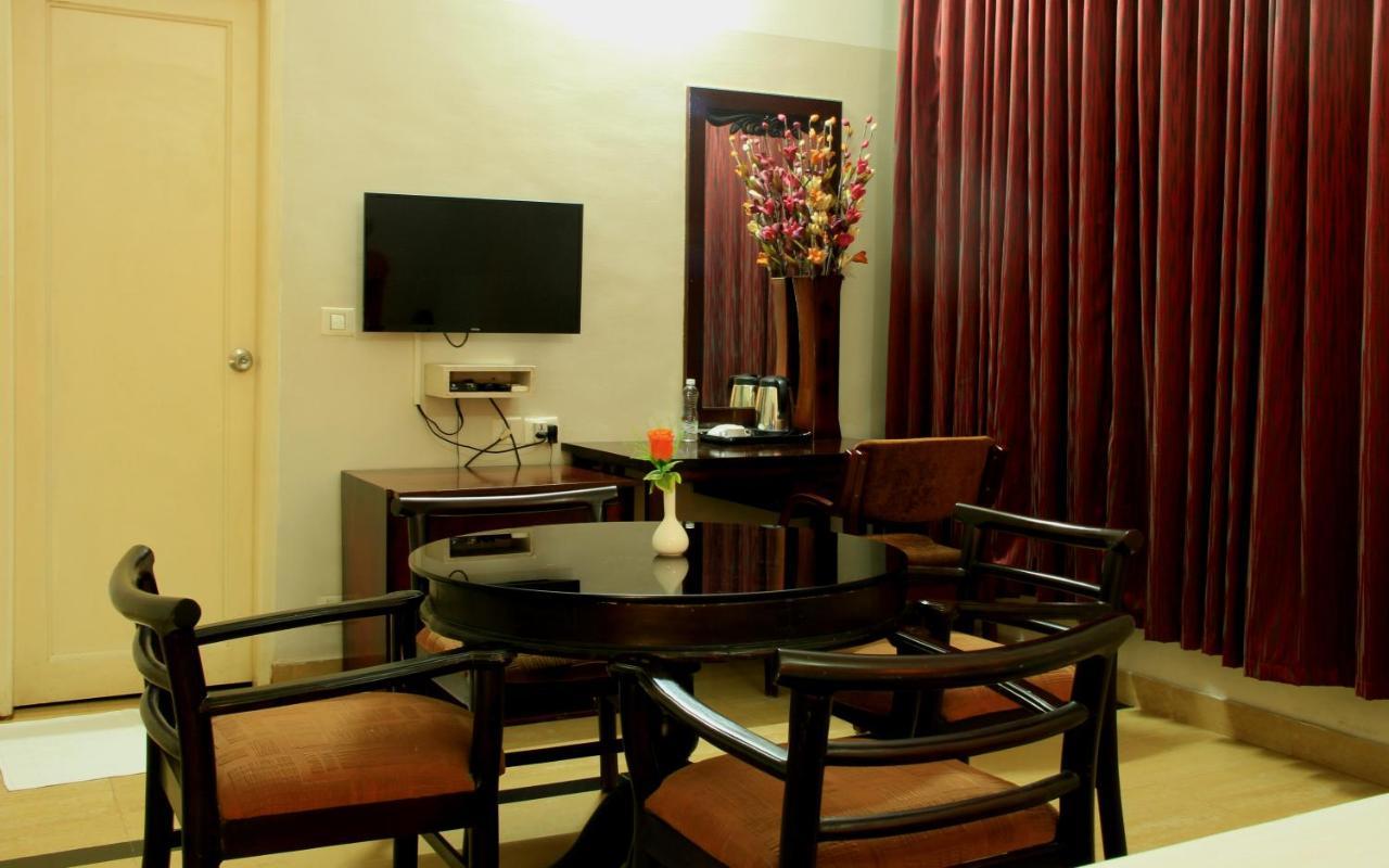 Xavier'S Residency Hotel โกลลัม ภายนอก รูปภาพ