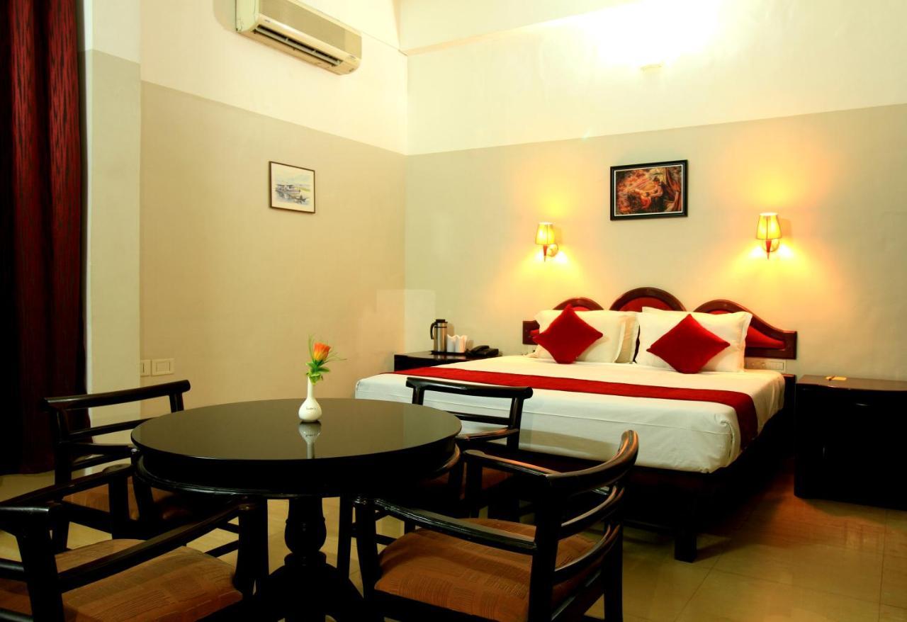 Xavier'S Residency Hotel โกลลัม ภายนอก รูปภาพ